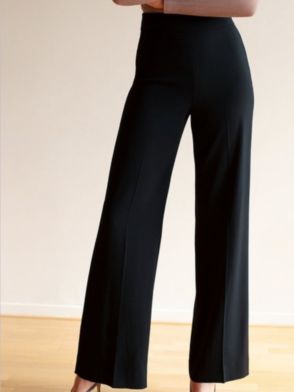 Beautiful Babaton Lincoln Trousers with Side Zip